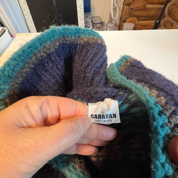 Caravan One size hand knit in Ecuador wool Blue and Teal sweater - Picture 3 of 5